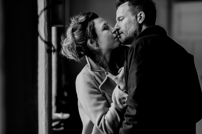 Sinnliche Paarfotos schwarz weiss in Dresden