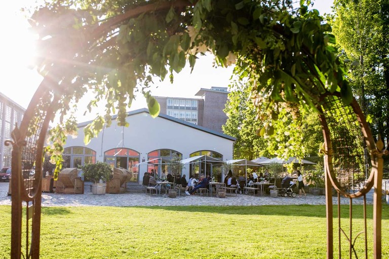 Elements Deli in Dresden