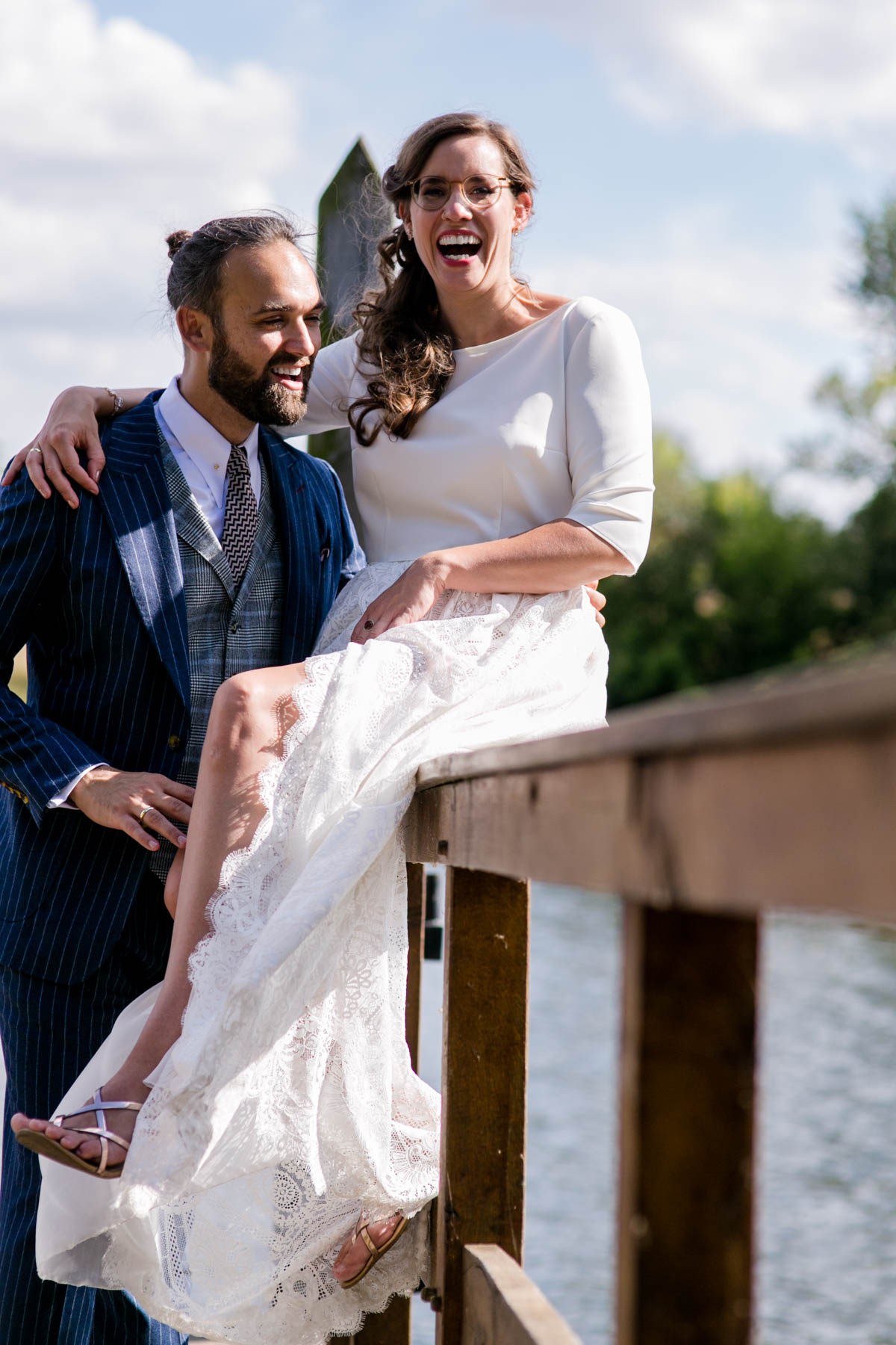 Brautpaar bei Hochzeit in Halle fotografiert von Hochzeitsfotograf in Leipzig