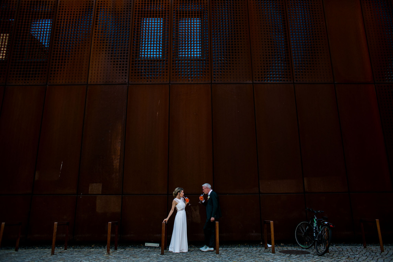 Hochzeitsfotos am Kraftwerk Mitte in Dresden